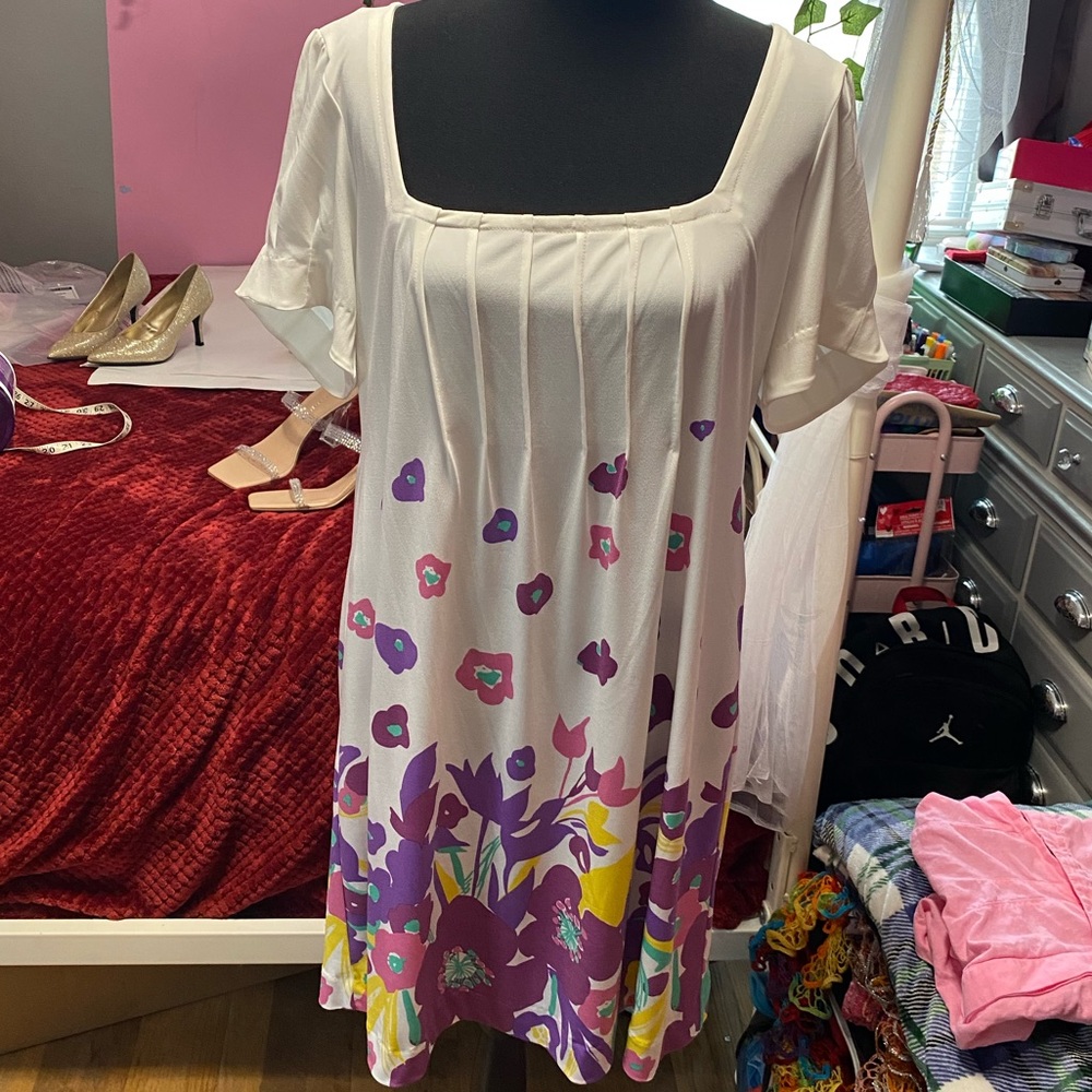 eci size 14 white/floral woman’s dress